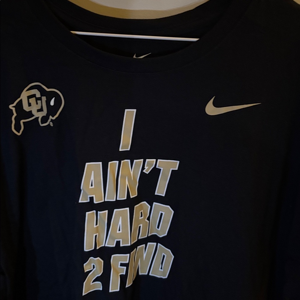 Nike Black T-Shirt with Bold CU Slogan NWOT - Picture 2 of 4